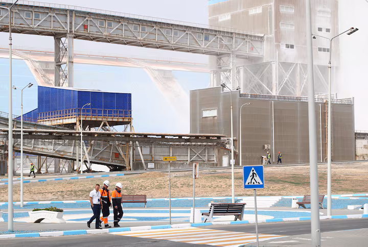 Russian court orders Tecnimont to pay EuroChem $2.19 billion in escalating contract dispute