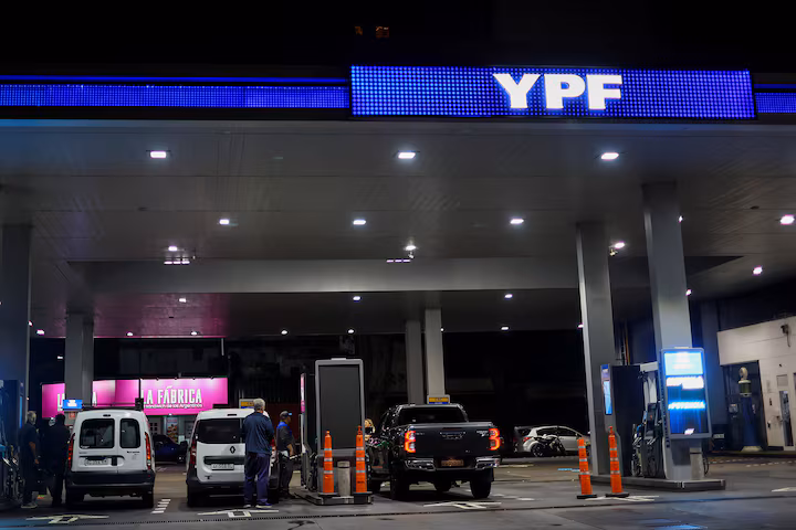 U.S. Appeals Court Wipes Out $16.1 Billion Judgment Against Argentina Over YPF Seizure